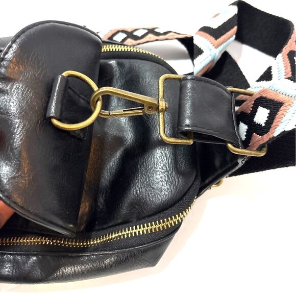 Black Faux Leather Crossbody Sling Bag With Adjustable Aztec Strap Western - Picture 3 of 11